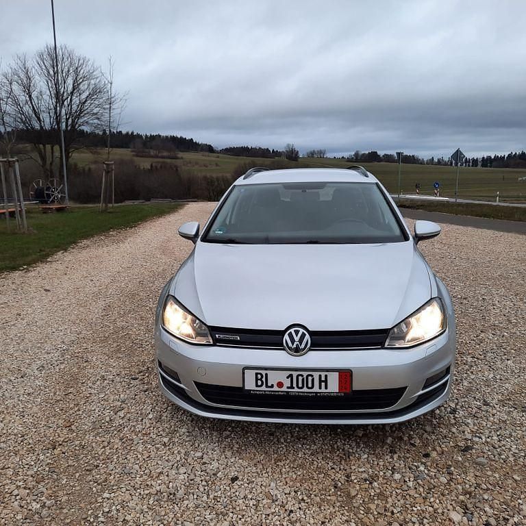 Gebraucht VW Golf VII Trendline 110 PS (80 kW) 2015 Silber Kombi