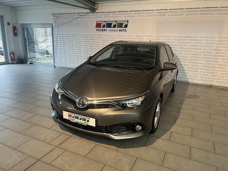 Gebraucht 2017 Toyota Auris Edition-S Limousine | 11.990 € (Fairer Preis) - Bild 1/4