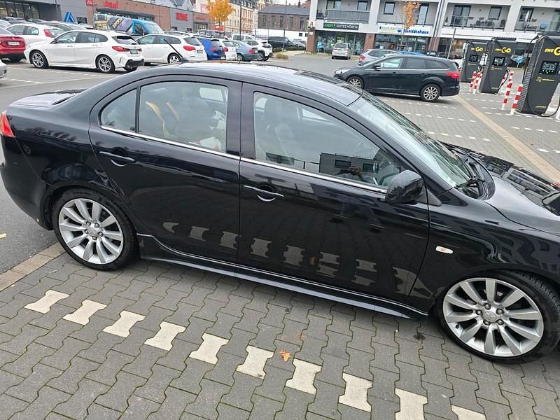 Schwarz Gebraucht 2007 Mitsubishi Colt Limousine | 3.599 € - Bild 1/4