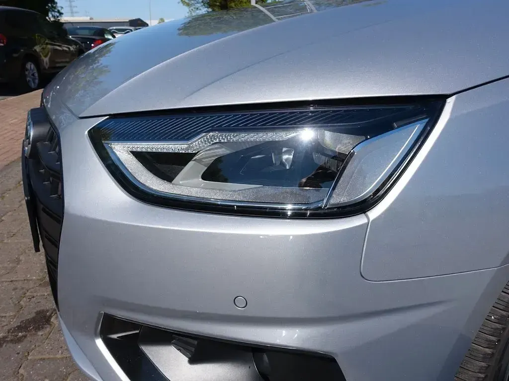 Usata Audi A4 Advanced 190 CV (139 kW) 2020 Argento Station wagon