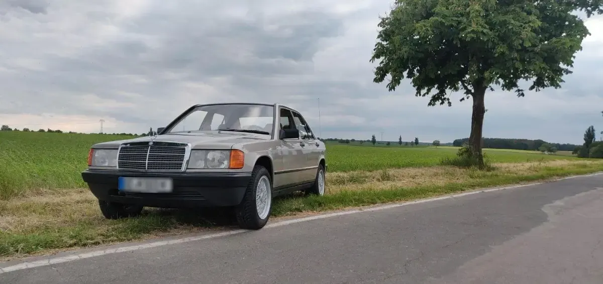 Gebraucht Mercedes 190 72 PS (52 kW) 1986 Limousine