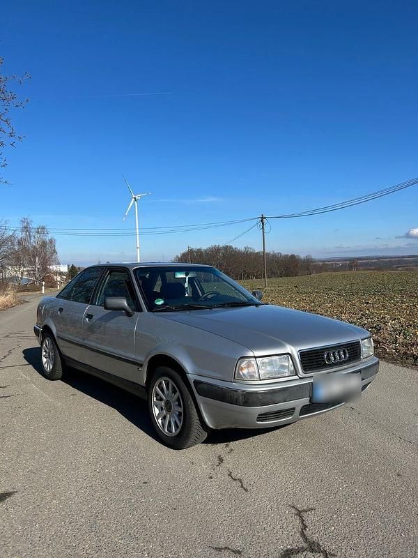 Second-hand Audi 80 116 CP (85 kW) 1994 Argintiu Berlinǎ