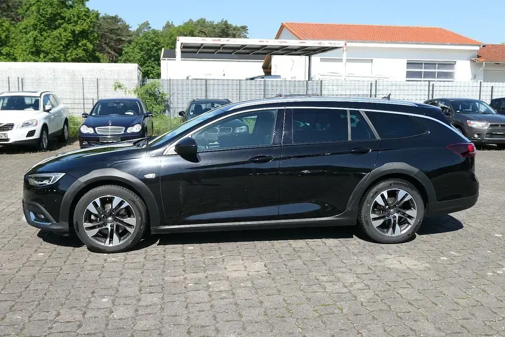 Gebraucht Opel Insignia Country Tourer 170 PS (125 kW) 2018 Schwarz Kombi