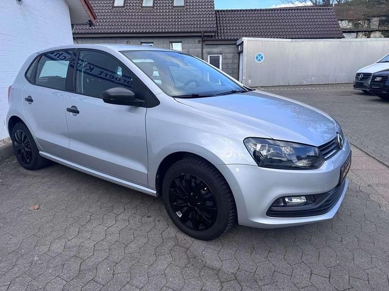 Gebraucht VW Polo Trendline 60 PS (44 kW) 2014 Reflexsilber Kleinwagen