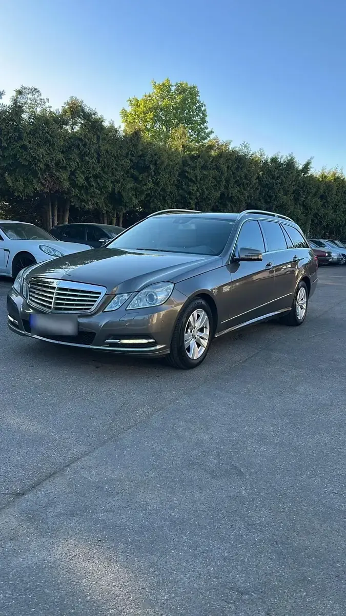 Second-hand Mercedes E220 170 CP (125 kW) 2010 Maro Break