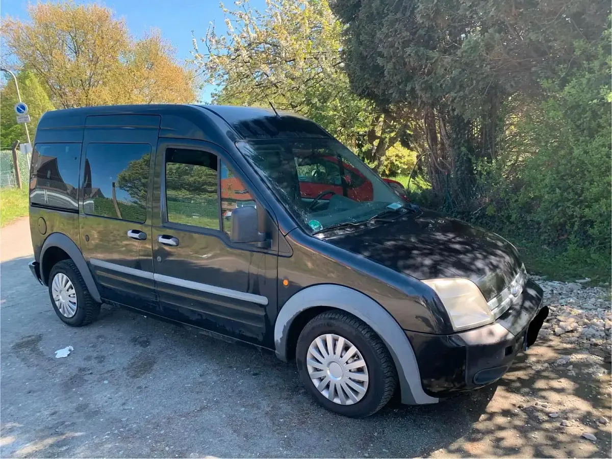 Second-hand Ford Transit Connect 110 CP (80 kW) 2008 Negru Monovolum