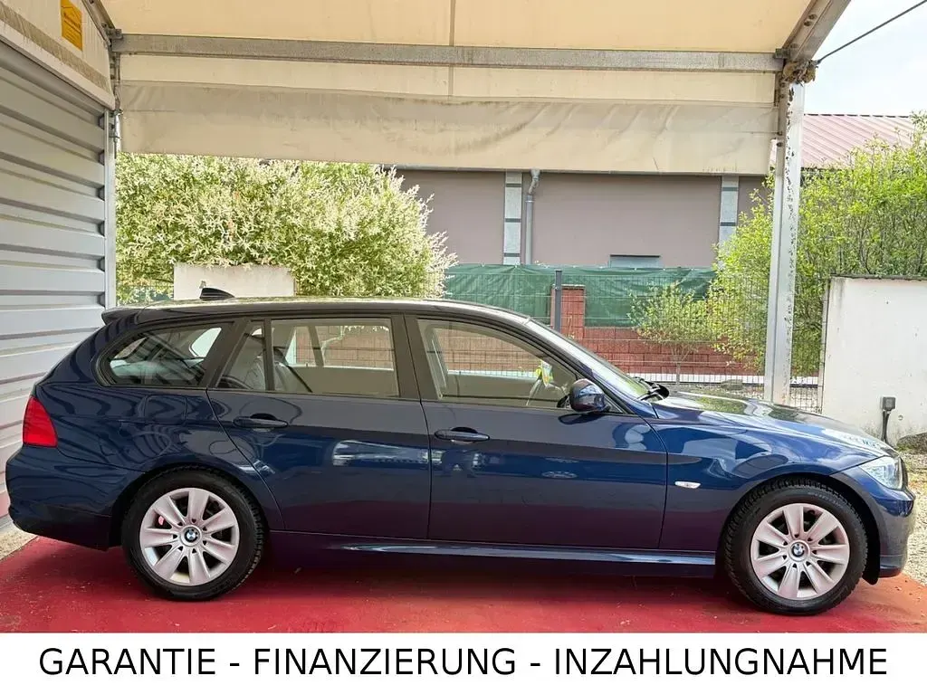Gebraucht BMW 316 Basis 116 PS (85 kW) 2011 Blau Limousine