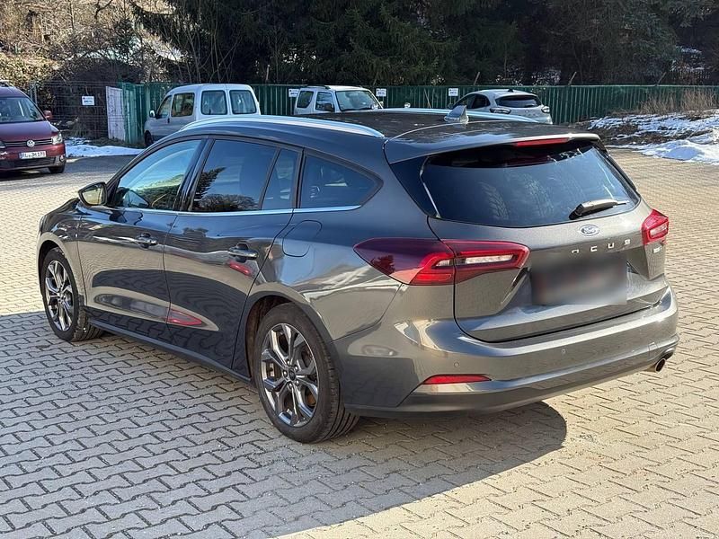 Gebraucht Ford Focus Titanium 155 PS (114 kW) 2022 Grau Kombi