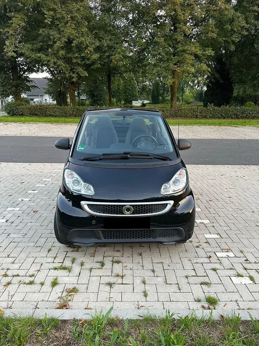 Używany Smart ForTwo Cabrio 71 KM (52 kW) 2014 Czarny Kabriolet