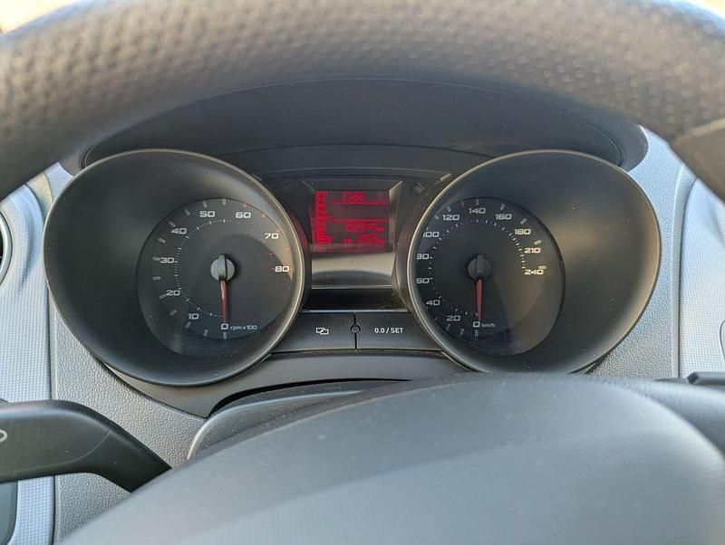 Gebraucht Seat Ibiza 86 PS (63 kW) 2009 Weiß Limousine