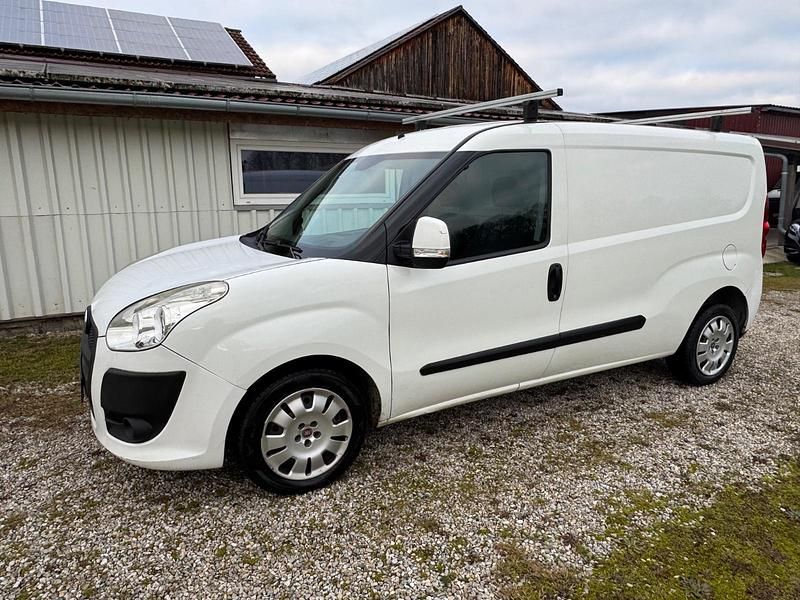Weiß Gebraucht 2014 Fiat Doblò Van / Kleinbus | 4.400 € (Fairer Preis) - Bild 1/4