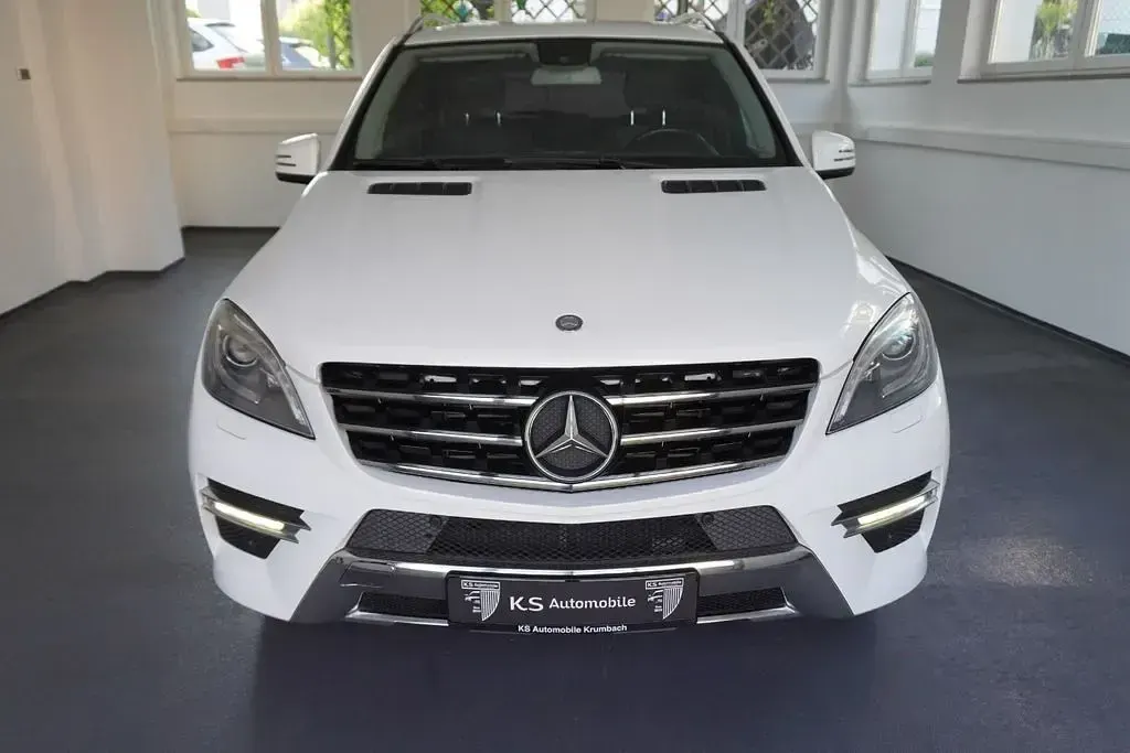Gebraucht Mercedes ML350 AMG line 258 PS (189 kW) 2015 Weiß SUV