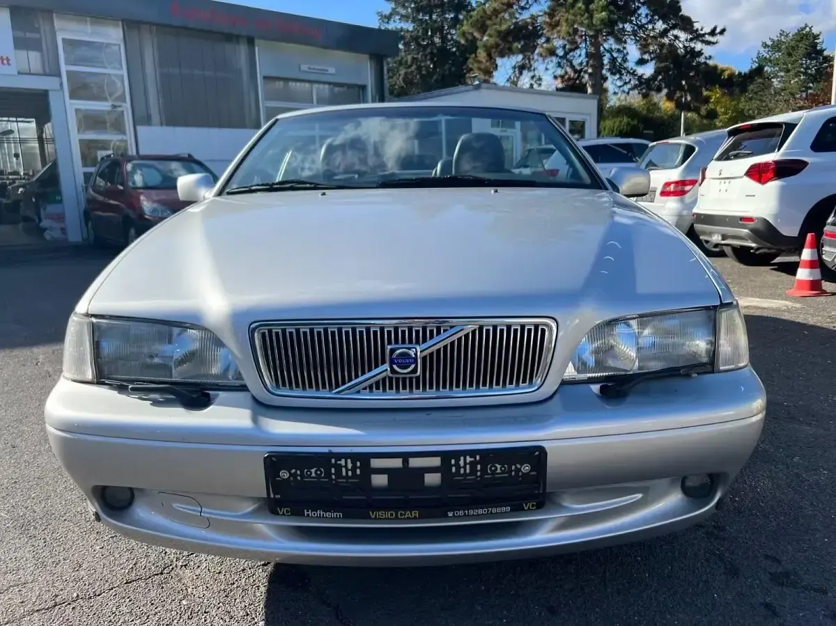 Gebraucht Volvo C70 163 PS (119 kW) 2000 Silber Cabrio