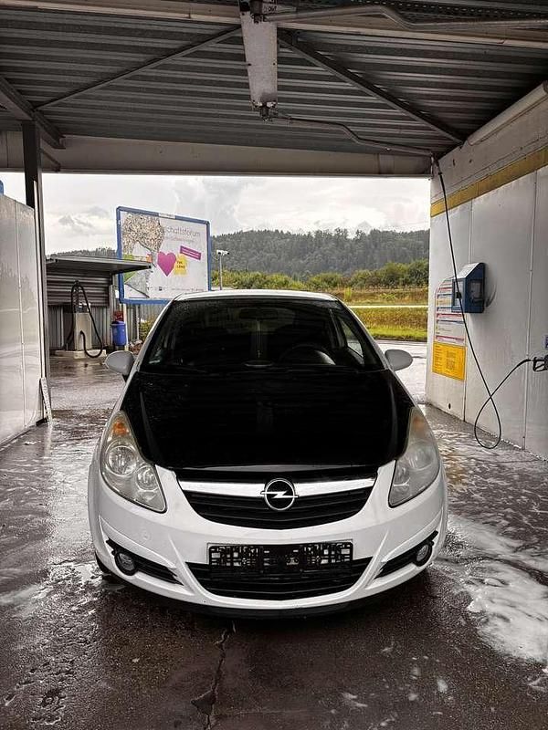 Weiß Gebraucht 2009 Opel Corsa Sport Limousine | 1.200 € (Superpreis) - Bild 1/4