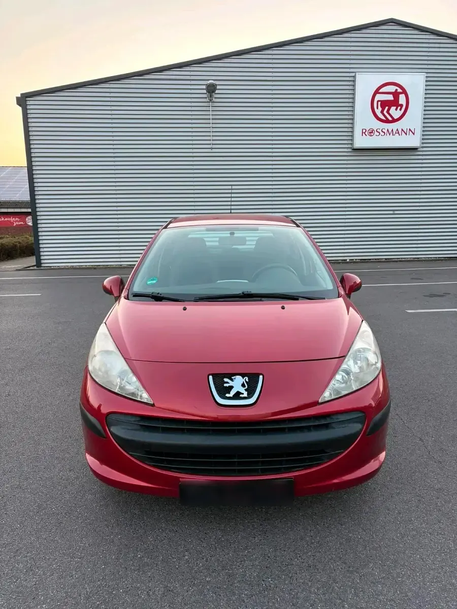 Gebraucht Peugeot 207 88 PS (64 kW) 2006 Rot Kleinwagen