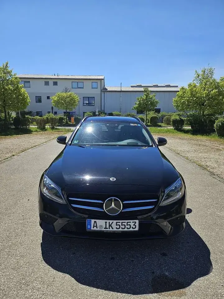 Gebraucht Mercedes C220 Exclusive 194 PS (142 kW) 2020 Schwarz Kombi