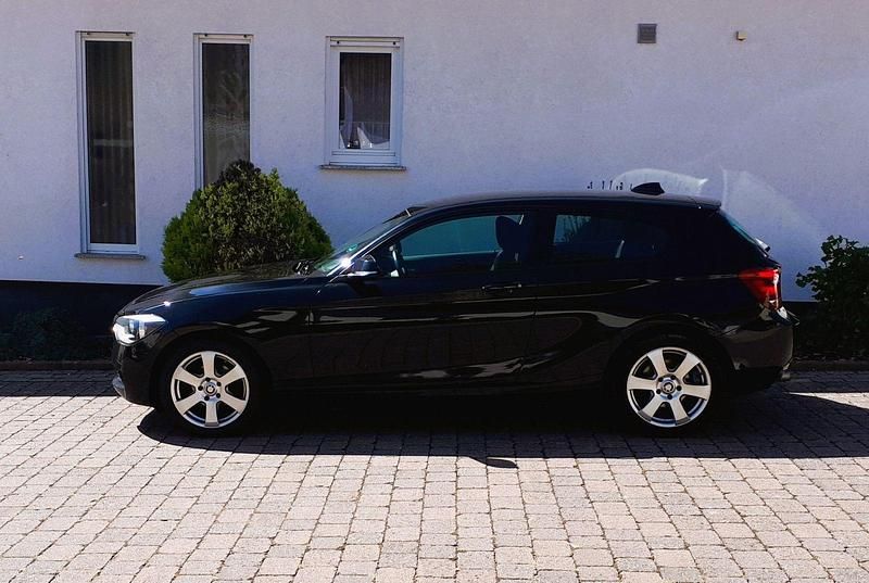 Gebraucht BMW 114 95 PS (69 kW) 2014 Grau Kleinwagen