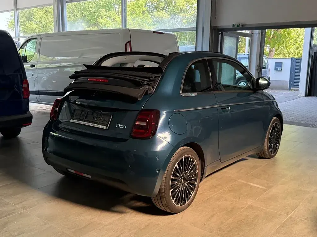 Gebraucht Fiat 500e La Prima 86 kW (118 PS) 2022 Grün Cabrio
