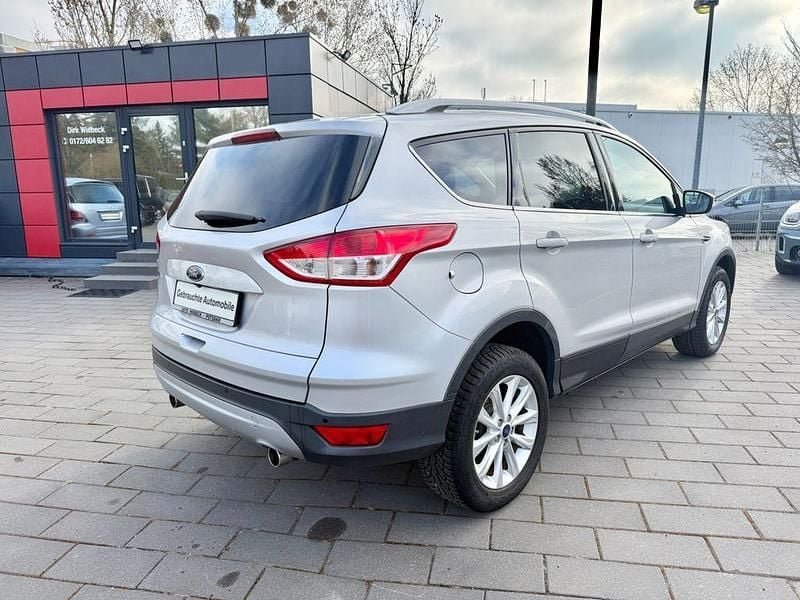 Gebraucht Ford Kuga Titanium 150 PS (110 kW) 2015 Silber SUV