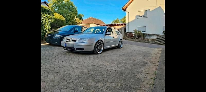 Gebraucht VW Bora 90 PS (66 kW) 1999 Silber Limousine