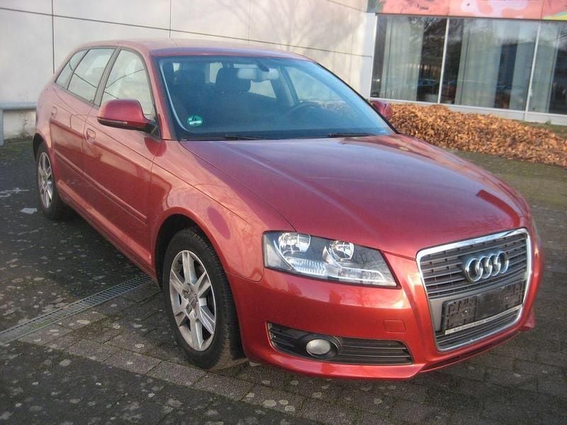 Gebraucht Audi A3 125 PS (91 kW) 2010 Rot Kleinwagen