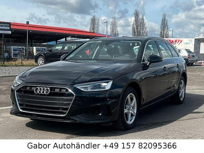 Gebraucht Audi A4 Basis 136 PS (100 kW) 2020 Schwarz Kombi