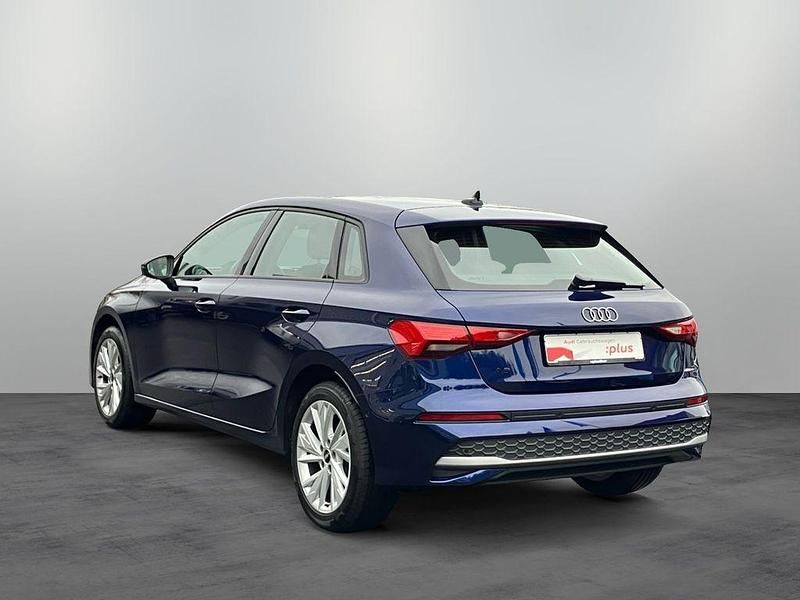 Second-hand Audi A3 Advanced Plus 150 CP (110 kW) 2024 Albastru Berlinǎ