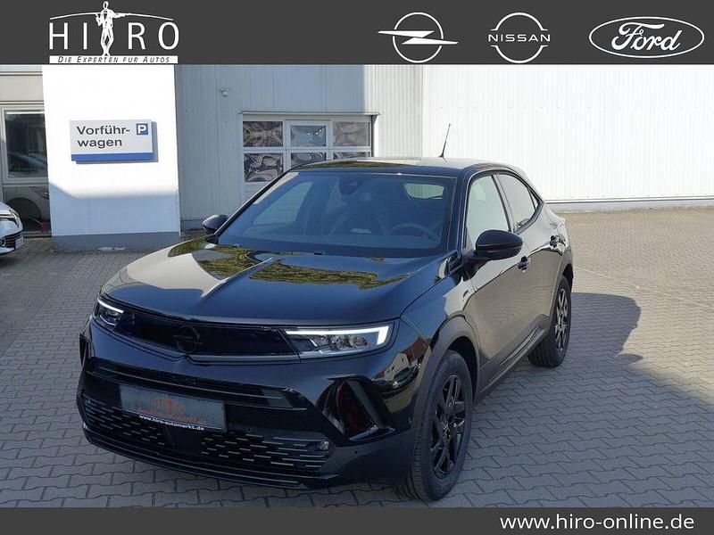 Lackierung schwarz perla nera/typ aussenverkleidung lackierung Gebraucht 2024 Opel Mokka SUV | 26.990 € (Fairer Preis) - Bild 1/4
