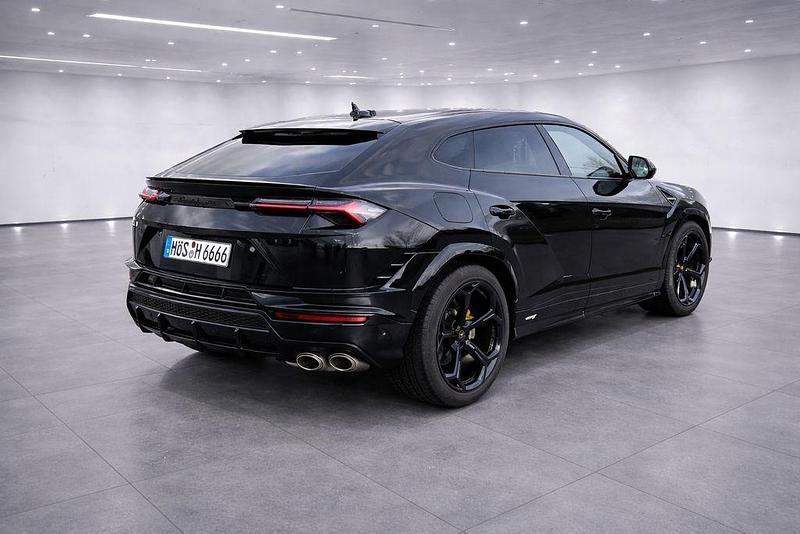 Gebraucht Lamborghini Urus 666 PS (489 kW) 2025 Schwarz SUV