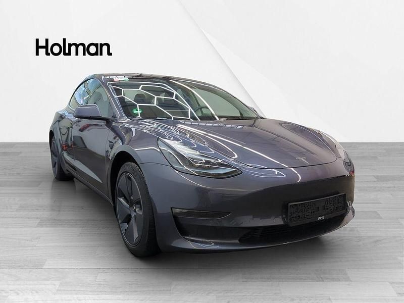 Grau Gebraucht 2022 Tesla Model 3 Limousine | 30.571 € (Fairer Preis) - Bild 1/4