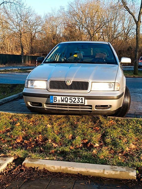 Gebraucht Skoda Octavia 116 PS (85 kW) 2000 Silber Limousine