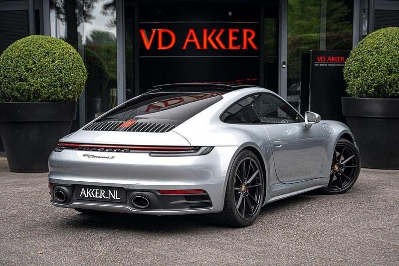 Gebraucht Porsche 992 450 PS (330 kW) 2020 Silber