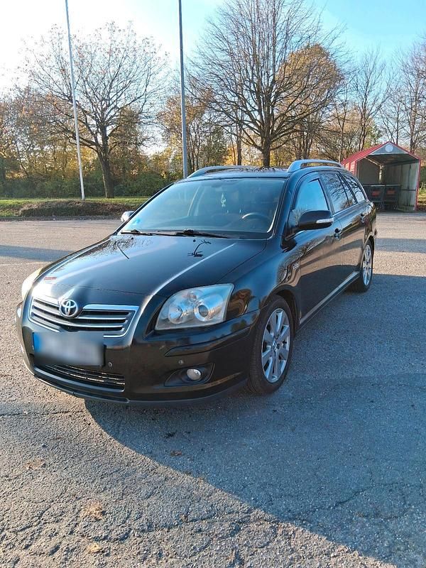 Schwarz Gebraucht 2009 Toyota Avensis Kombi | 1.600 € (Superpreis) - Bild 1/4