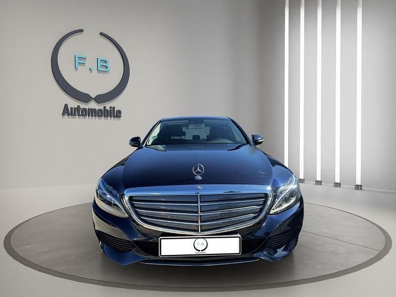 Gebraucht Mercedes C250 211 PS (155 kW) 2016 Blau Limousine