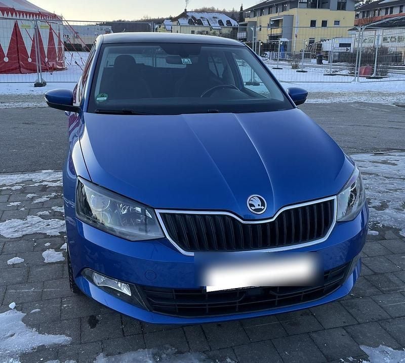Blau Gebraucht 2014 Skoda Fabia Style Kleinwagen | 4.700 € (Guter Preis) - Bild 1/4