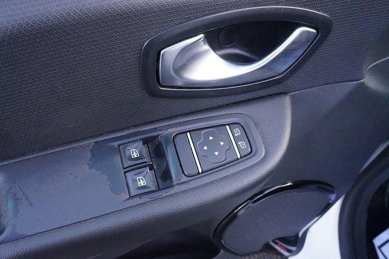 Gebraucht Renault Clio IV LIMITED 90 PS (66 kW) 2018 Limousine