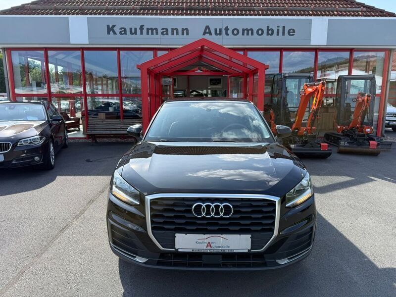 Używany Audi Q2 Basis 116 KM (85 kW) 2019 Czarny SUV