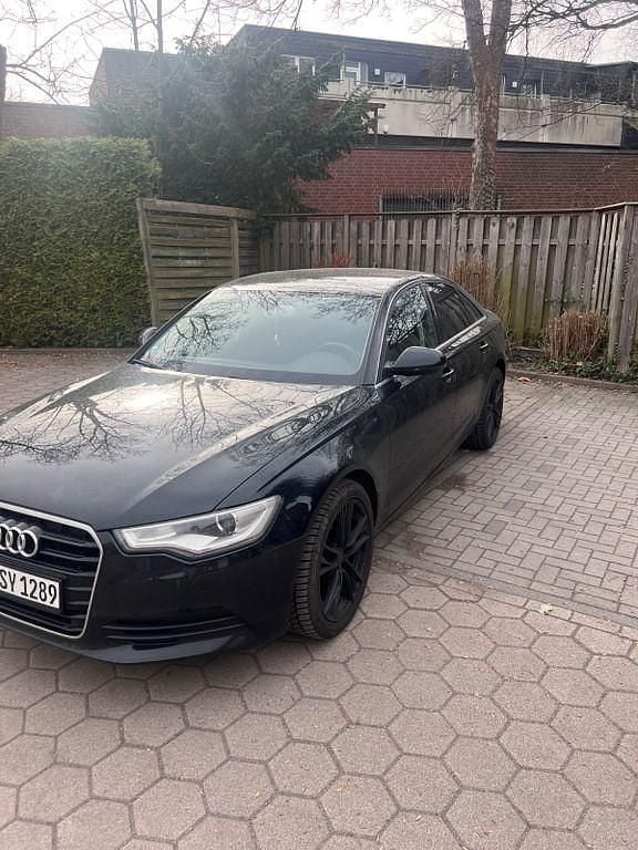 Gebraucht Audi A6 Comfort 204 PS (150 kW) 2014 Schwarz Limousine