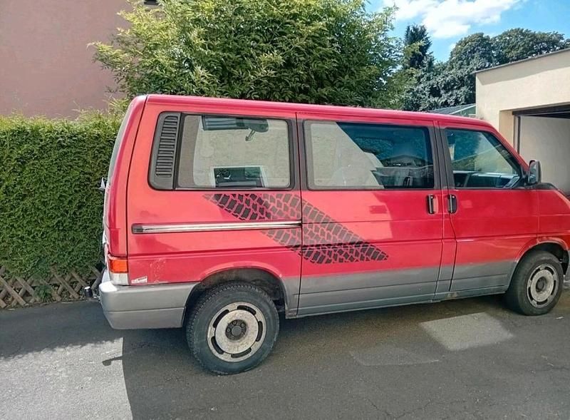 Gebraucht VW T4 78 PS (57 kW) 1995 Rot Van