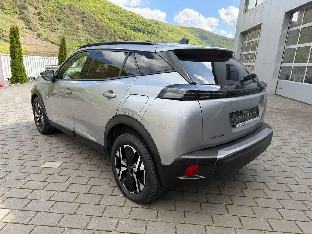 Gebraucht Peugeot 2008 Allure 101 PS (74 kW) 2025 Silber SUV