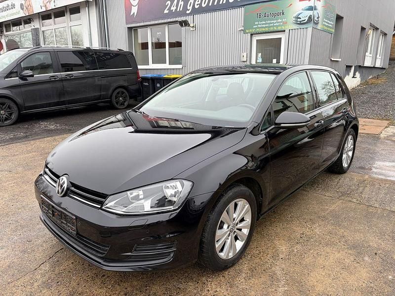 Gebraucht VW Golf Trendline 105 PS (77 kW) 2014 Schwarz Limousine