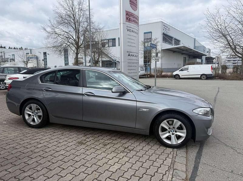 Gebraucht BMW 523 204 PS (150 kW) 2010 Spacegrau metallic Limousine