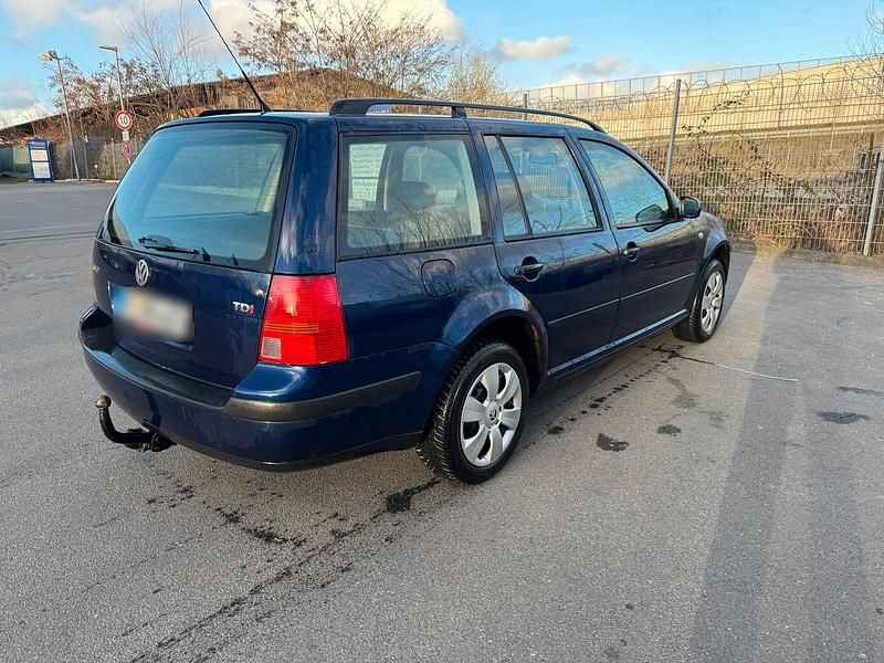 Second-hand VW Golf IV 101 CP (74 kW) 2003 Albastru Break