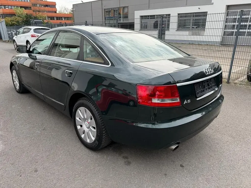 Używany Audi A6 177 KM (130 kW) 2005 Zielony Sedan/Limuzyna