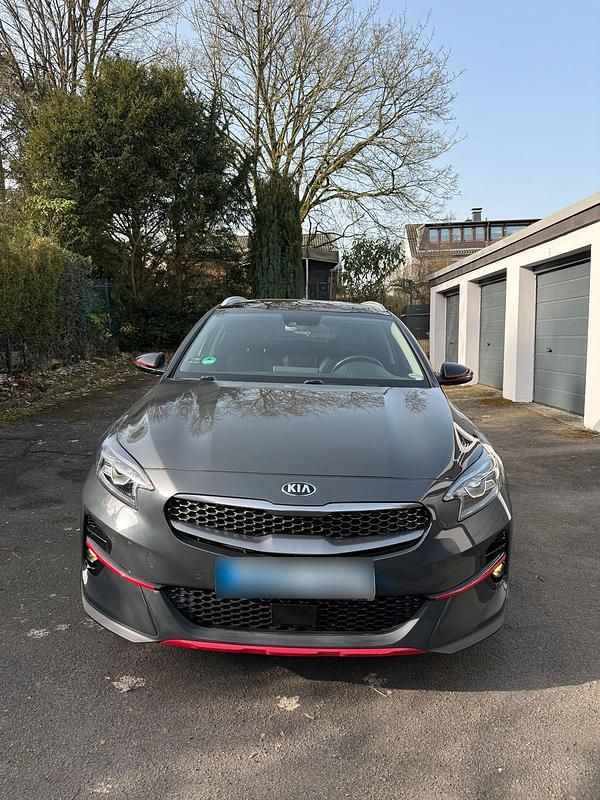 Second-hand Kia XCeed Platinum Edition 204 CP (150 kW) 2020 Gri SUV