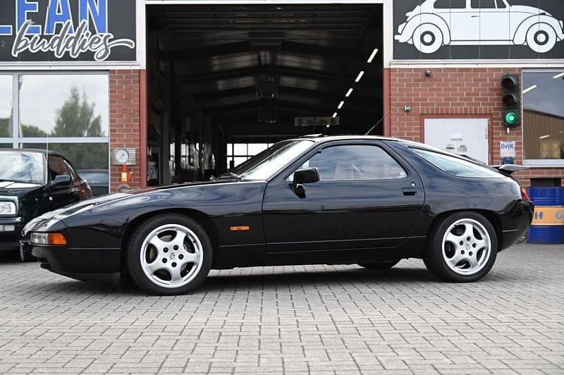 Second-hand Porsche 928 330 CP (242 kW) 1991 Negru Coupe