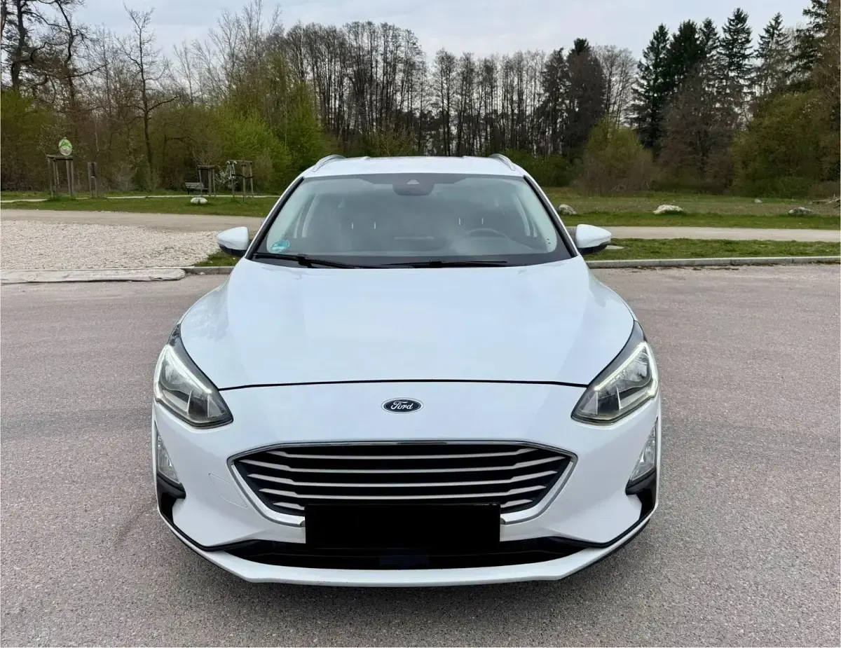 Usado Ford Focus 150 CV (110 kW) 2019 Blanco Familiar