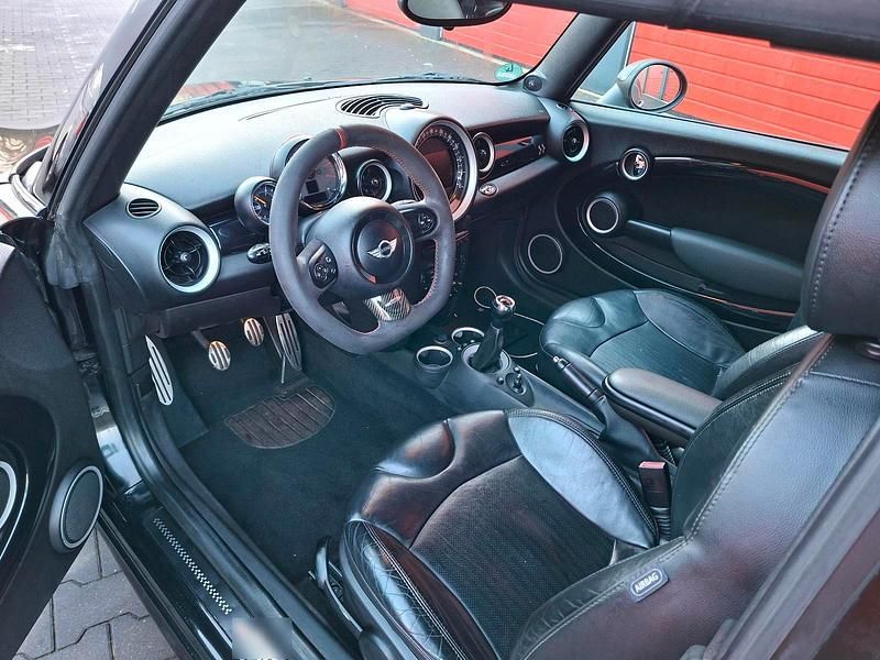 Gebraucht Mini John Cooper Works Cabriolet 211 PS (155 kW) 2011 Schwarz Cabrio