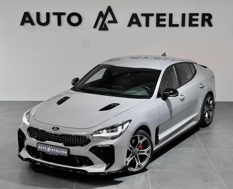 Grau Gebraucht 2018 Kia Stinger Kleinwagen | 34.990 € (Etwas zu teuer) - Bild 1/4
