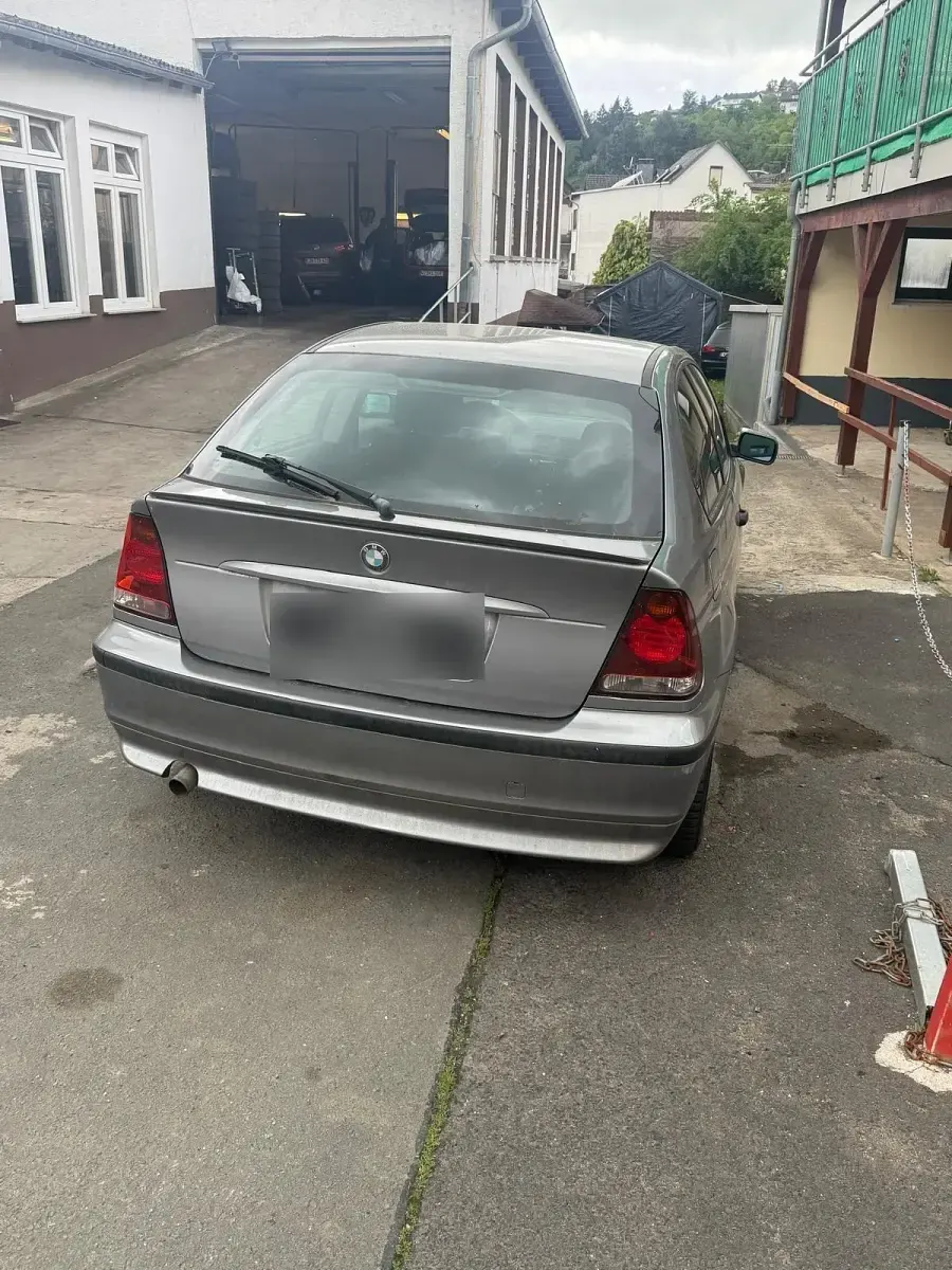 Gebraucht BMW 316 116 PS (85 kW) 2003 Grau Coupé